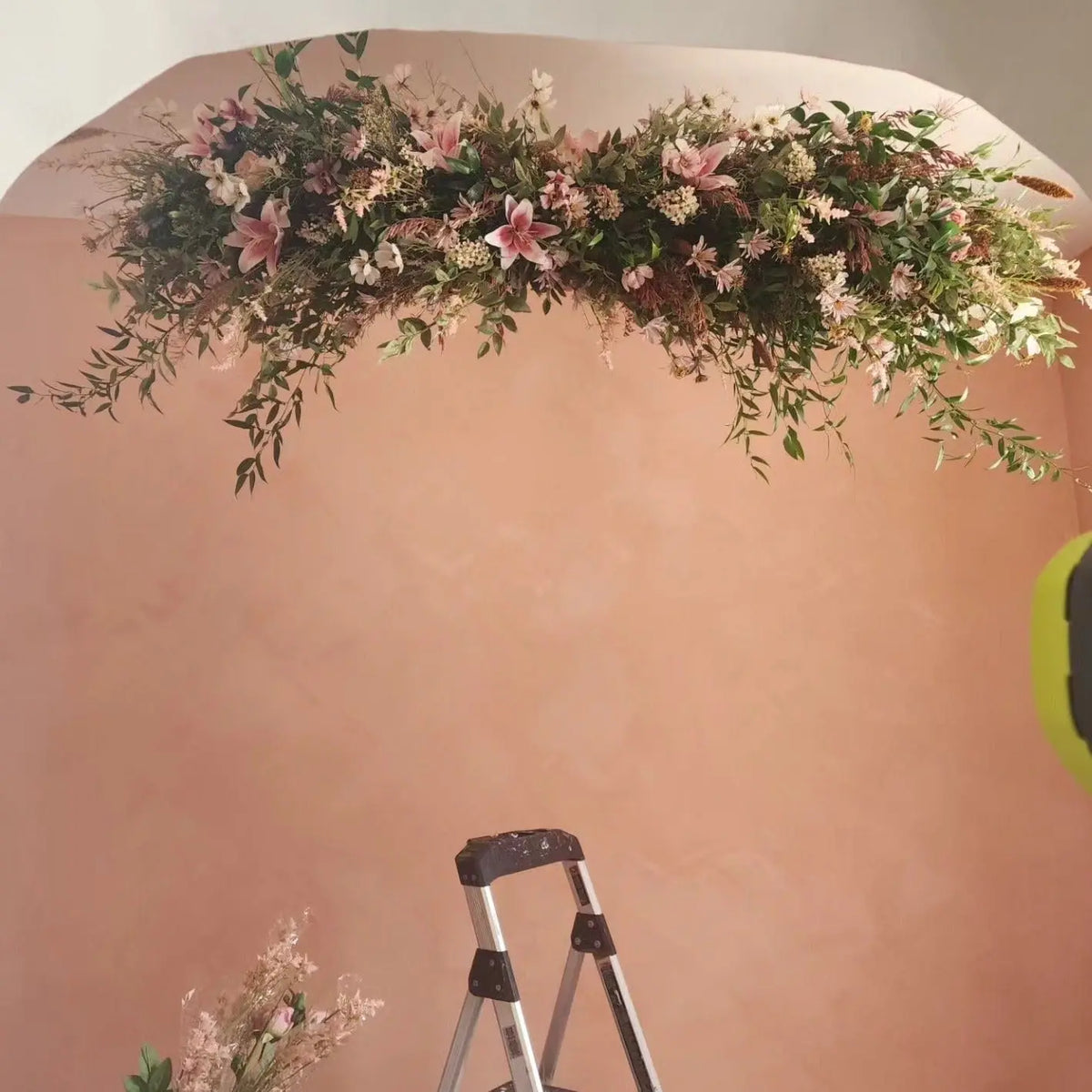 Elevate Your Space with Our Luxe Dried and Faux Floral Installation - 80" Beauty - Shopthatapp.ca