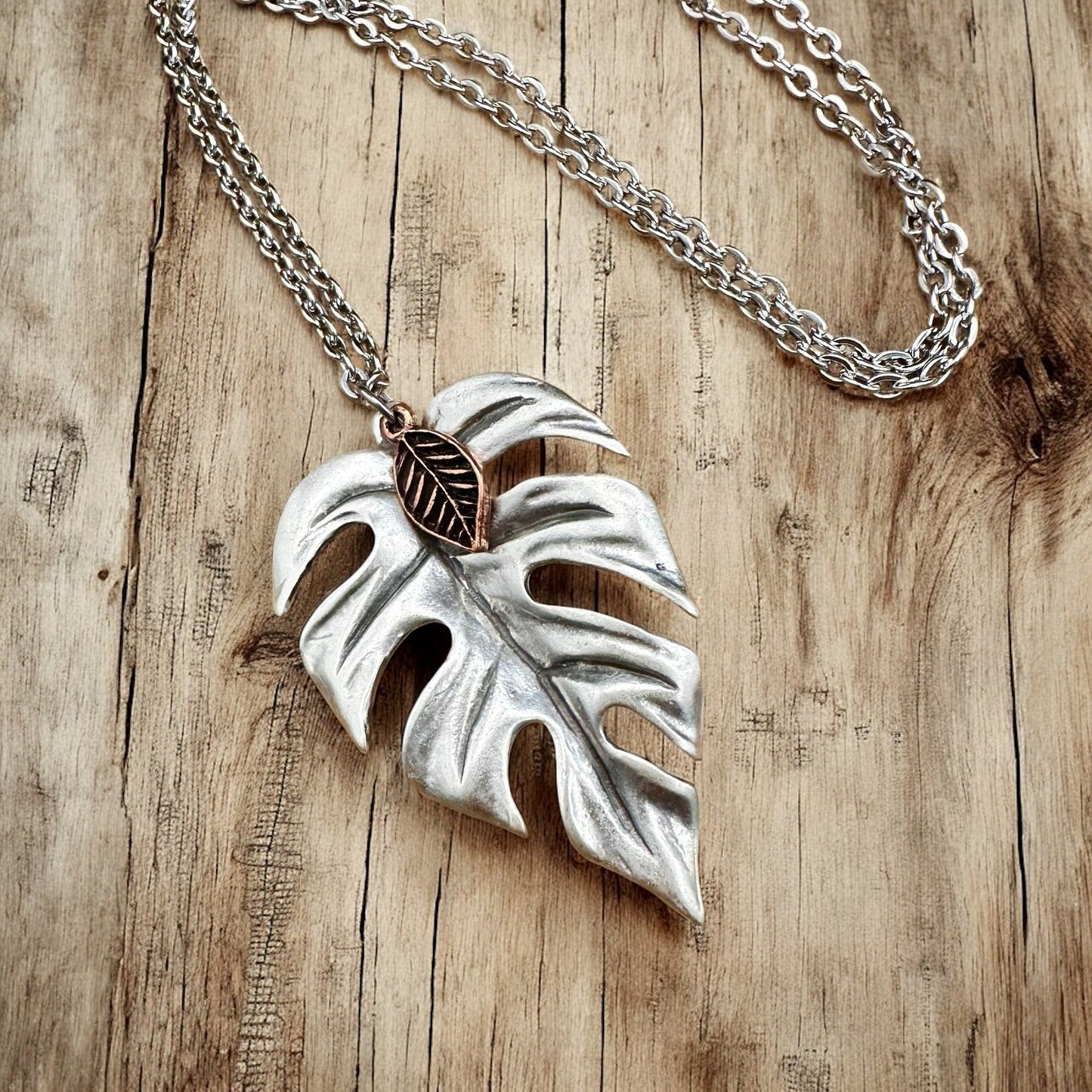 Palm Leaf Necklace - Shopthatapp.ca