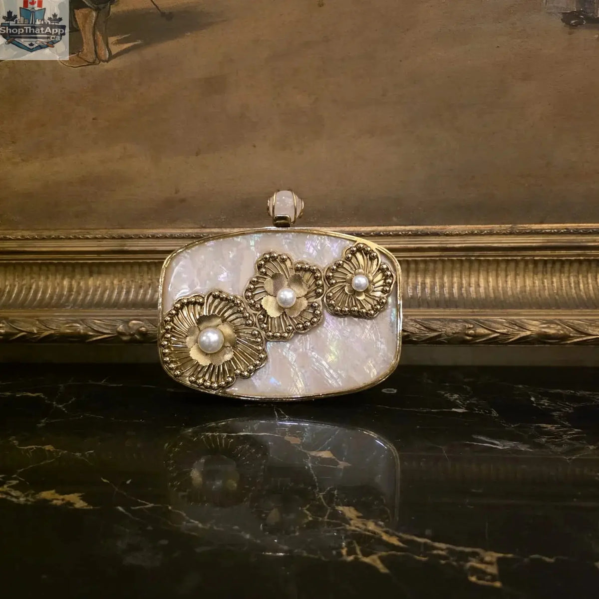 Iris – Exquisite Luxury Mother of Pearl Clutch for Unforgettable Moments - Shopthatapp.ca