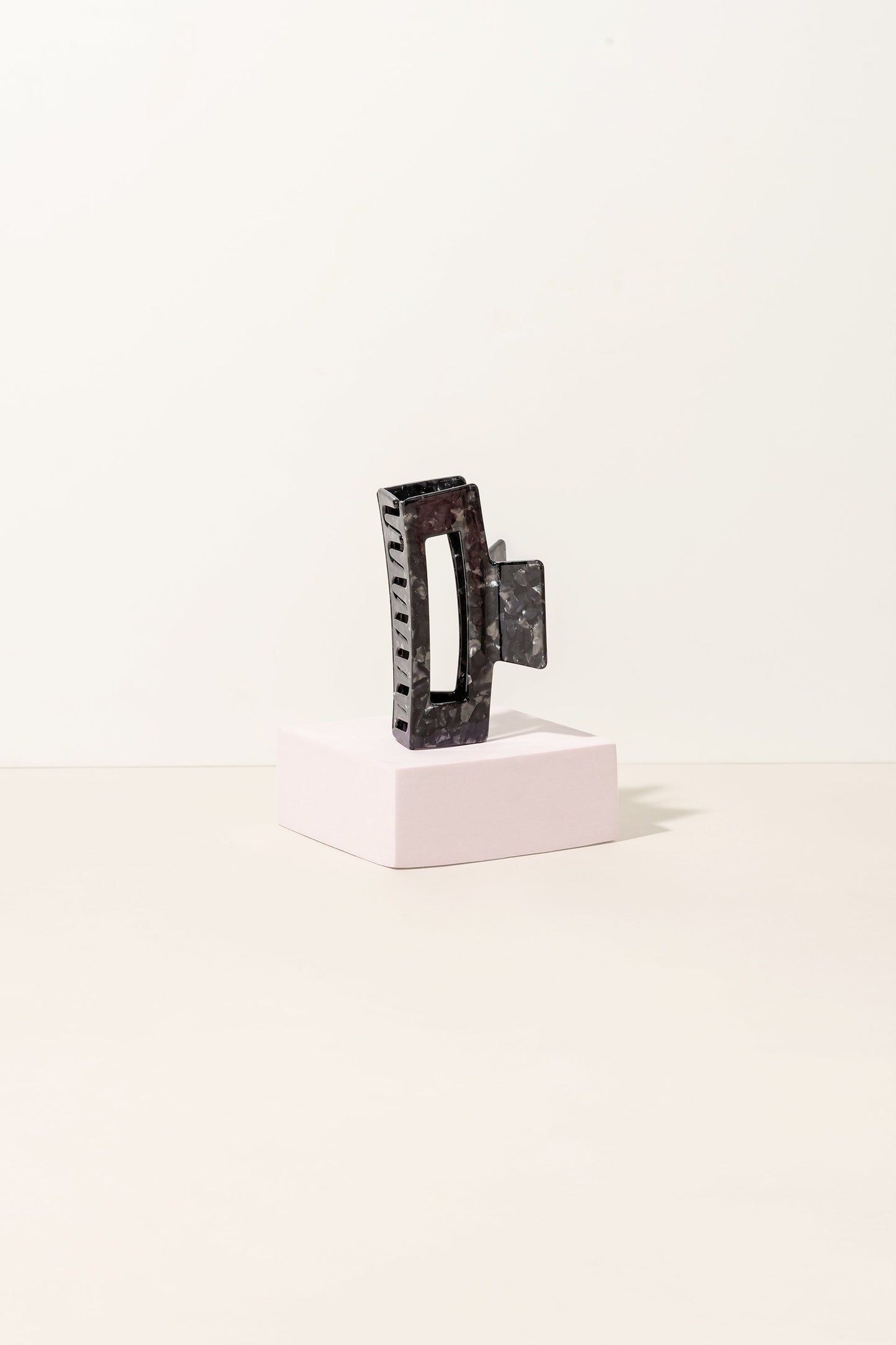 The PW Black Edition - Black Claw Clips - Shopthatapp.ca