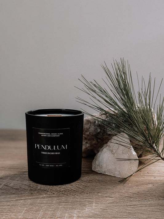 Pendulum Candle Soy Wax 8oz - Eco-Friendly, Hand-Poured Aromatherapy Candle - Shopthatapp.ca