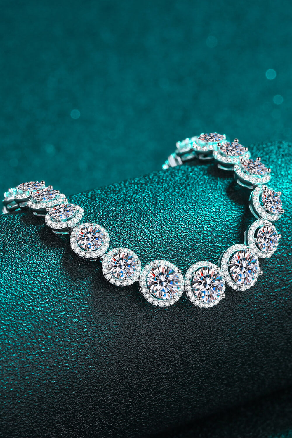 925 Sterling Silver Moissanite Bracelet with 10.4 Carat Sparkle - Shopthatapp.ca
