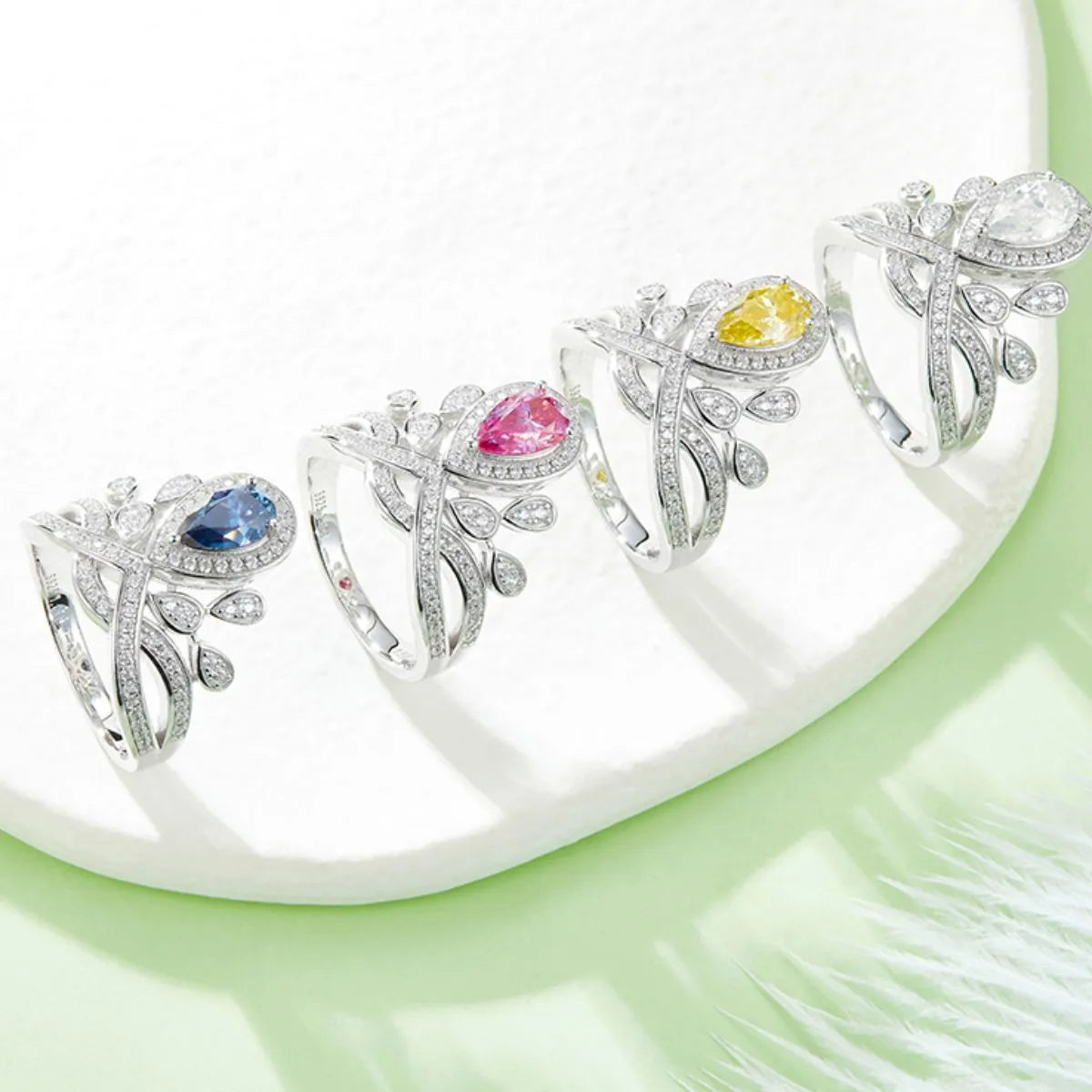 1 Carat Moissanite Ring in 925 Sterling Silver - Exquisite Brilliance and Elegance - Shopthatapp.ca