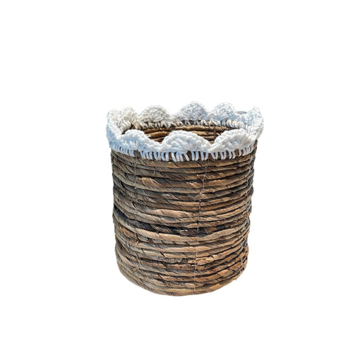 Banana Leaf Macrame Planter Basket for Stylish Home Decor - Shopthatapp.ca