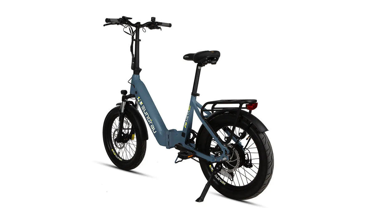 E-Vélo EUNORAU QUEBEC META20 1.0 electric bicycle with sleek frame and handlebar controls, ready for urban riding.