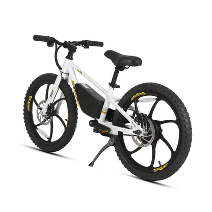 E-Vélo EUNORAU QUEBEC EKIDS20 1.0 electric bicycle with black frame, battery, handlebars, and wheels in a natural outdoor setting