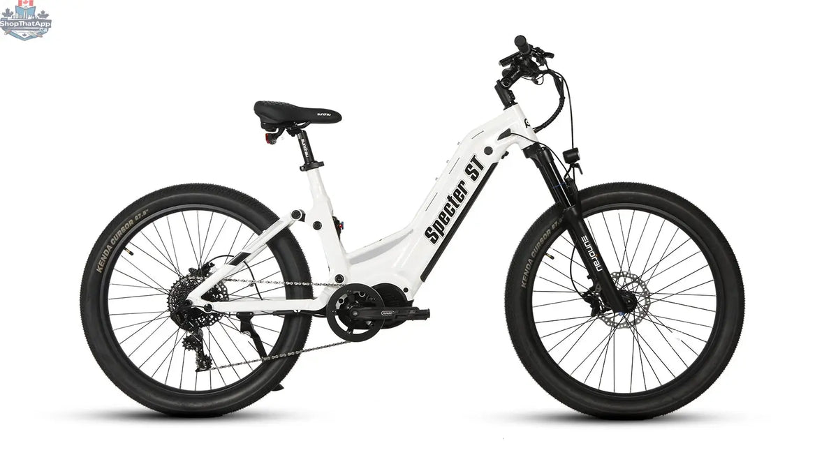 E-Vélo EUNORAU Quebec Specter-ST 2.0 electric bicycle with black frame, front suspension, and sleek design.