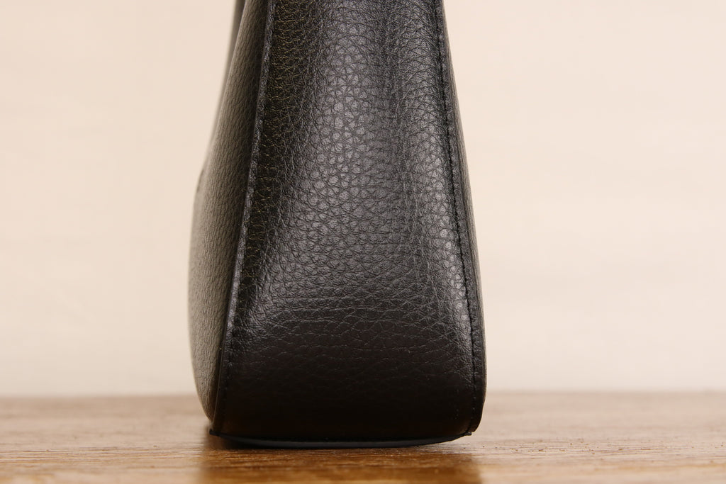 Origyn 01 - Plant-Based Vegan Leather Shoulder Handbag - Made with Plastic-Free MIRUM® - Shopthatapp.ca