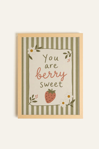 Berry Sweet Wall Art - Oeuvre sur toile rigide, encadré Naturel Clair (collective) - Shopthatapp.ca