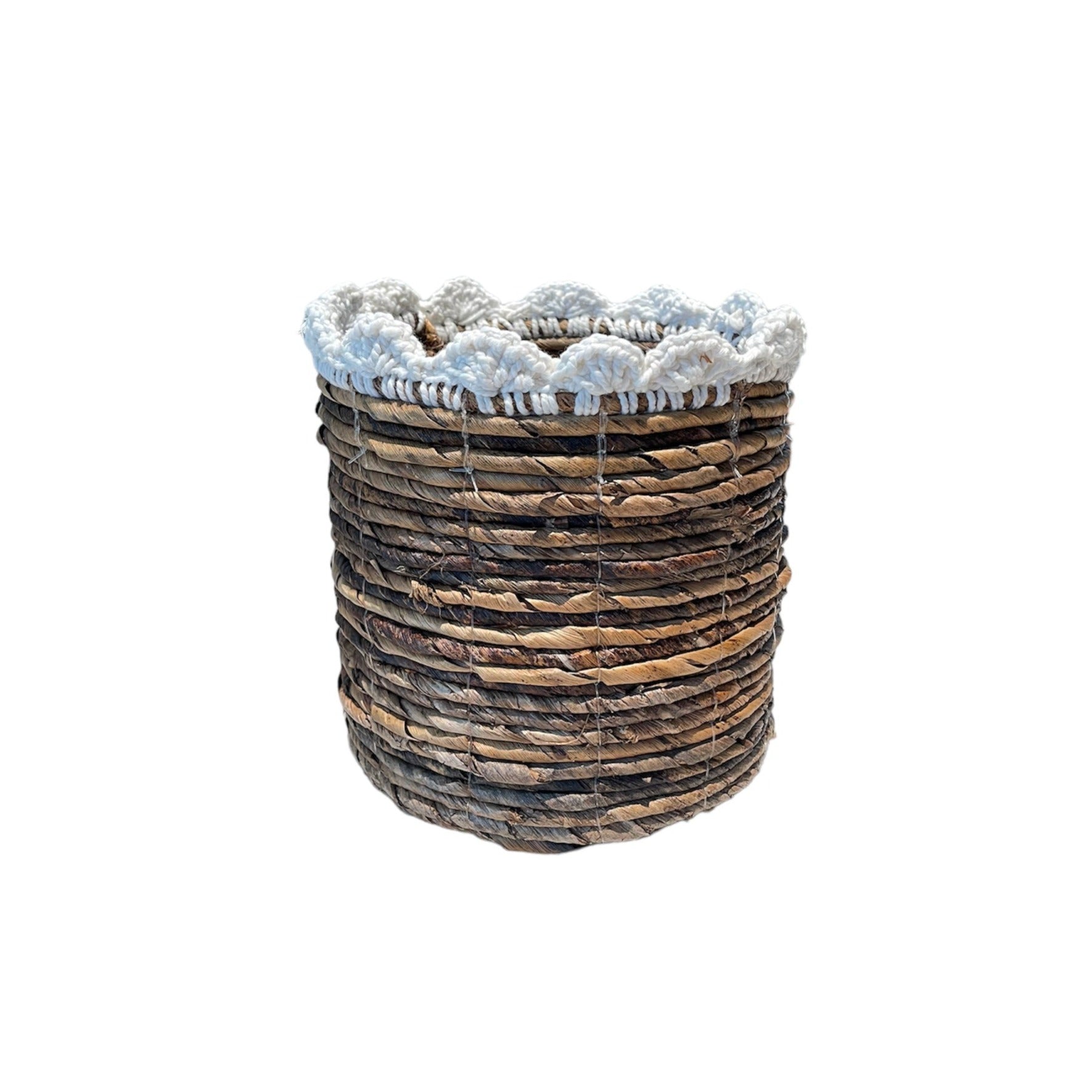 Banana Leaf Macrame Planter Basket for Stylish Home Decor - Shopthatapp.ca
