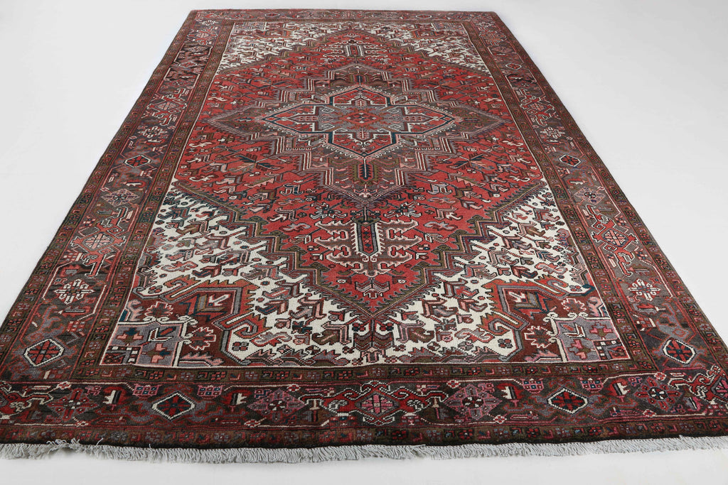 Persian Heriz Rug | 7' 5" x 10' 10"