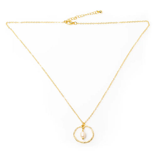 Elegant gold pearl necklace with ring detail by Suzie Blue Canada, featuring a simple, sophisticated design for stylish occasions.