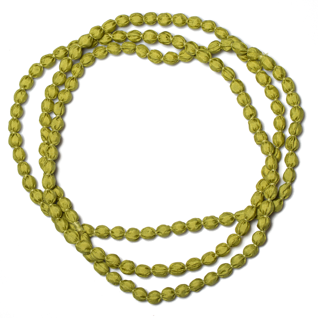 Extra Long Fabric Ball Necklace - Shopthatapp.ca