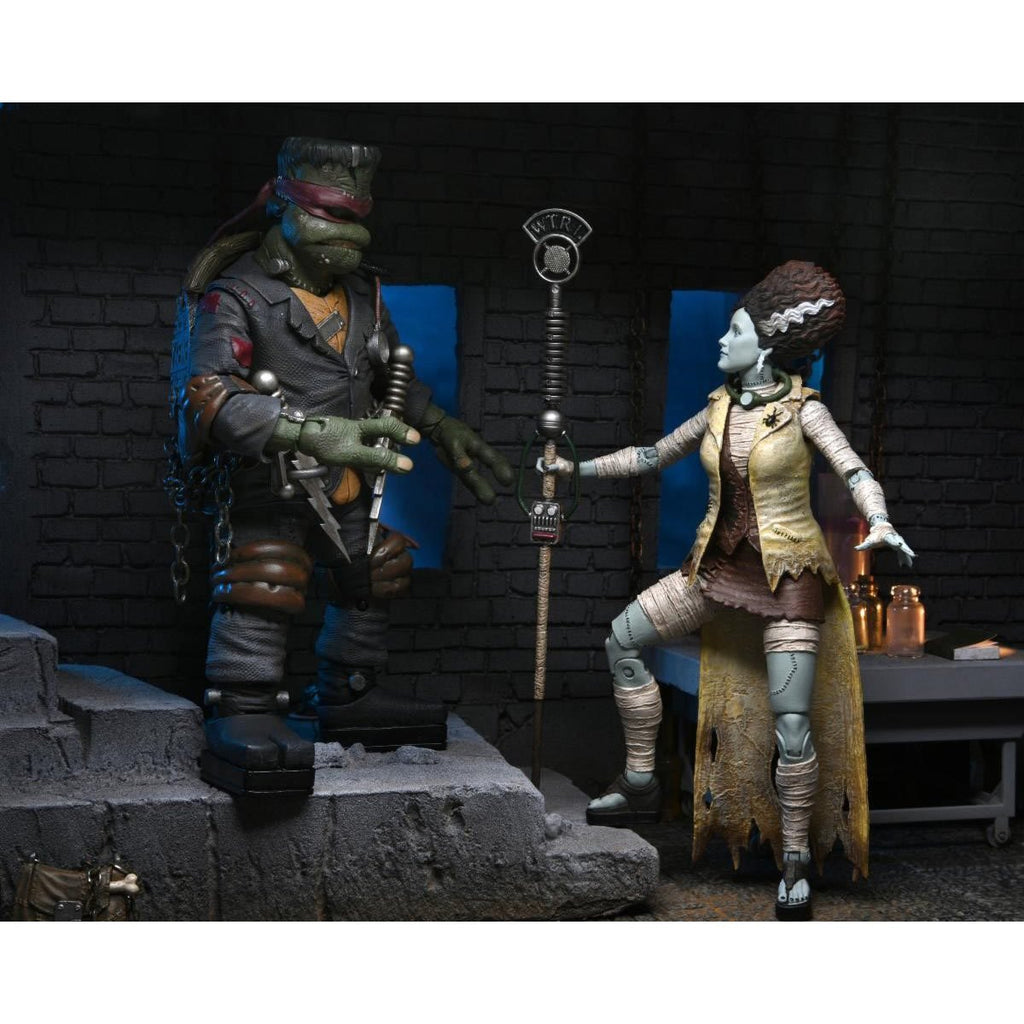 Neca - Ultimate April O Neil as Bride of Frankenstein - Judith Hoag - Www.Shopthatapp.ca
