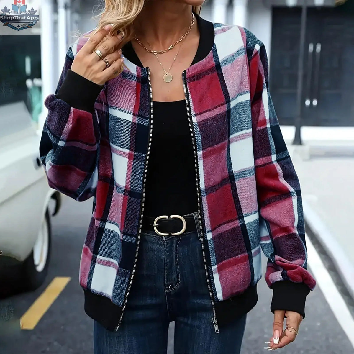 CITADL female bomber jacket in black with ribbed cuffs and collar, stylish and fitted for a casual look.