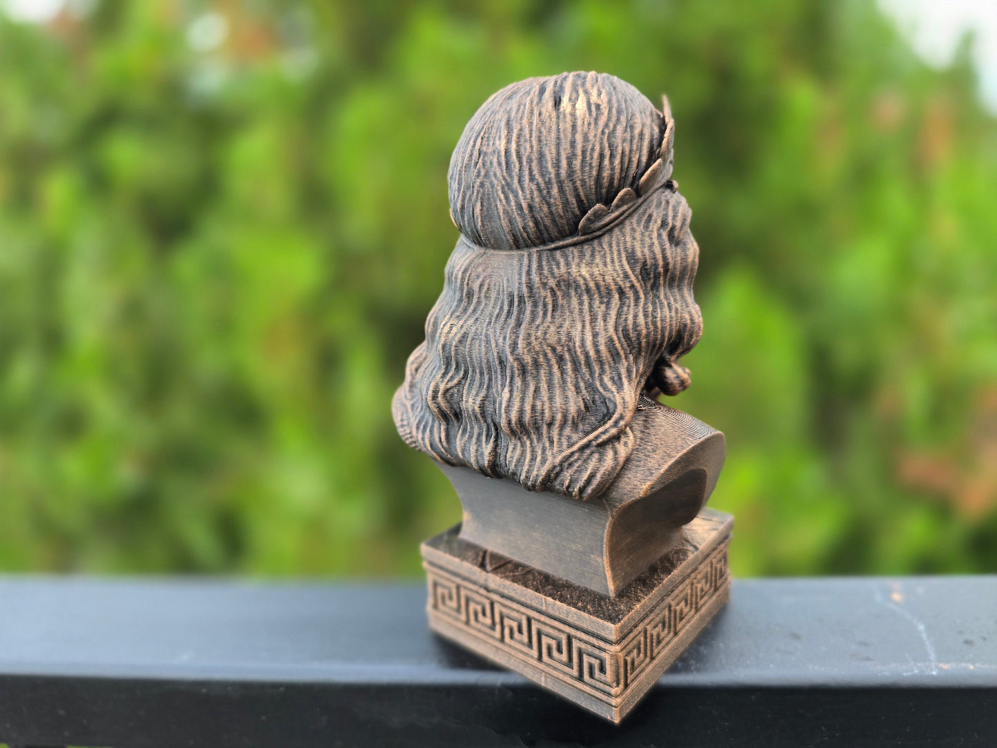 Zeus Bust Greek Mythology Decorative Sculpture - Shopthatapp.ca