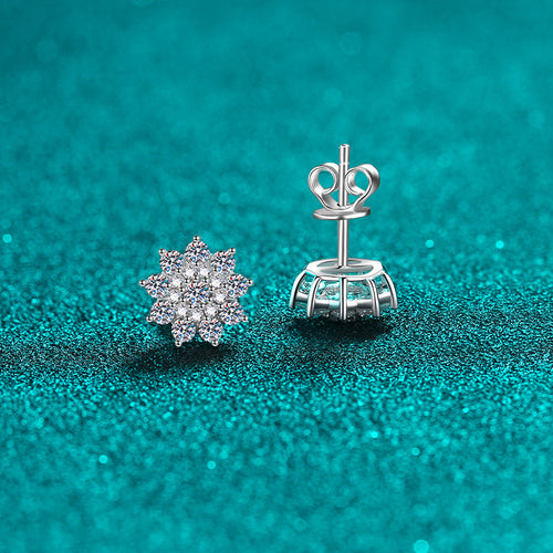 925 Sterling Silver Moissanite Earrings - Luxurious Zircon Stud Design - Shopthatapp.ca