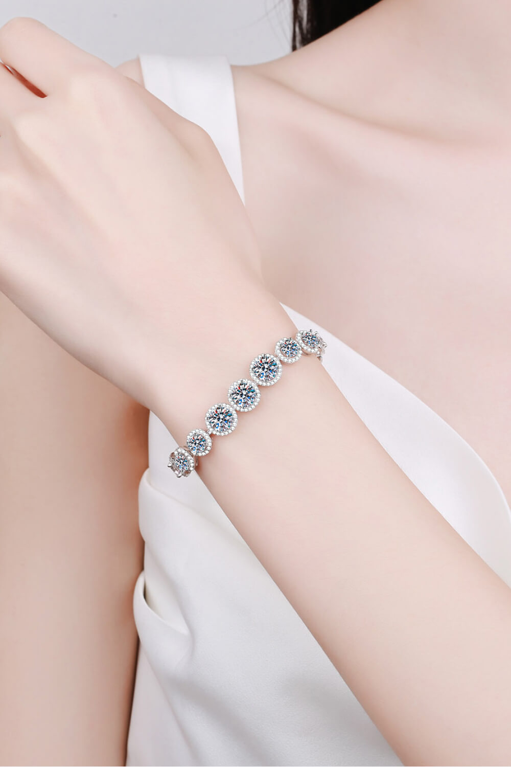 925 Sterling Silver Moissanite Bracelet with 10.4 Carat Sparkle - Shopthatapp.ca