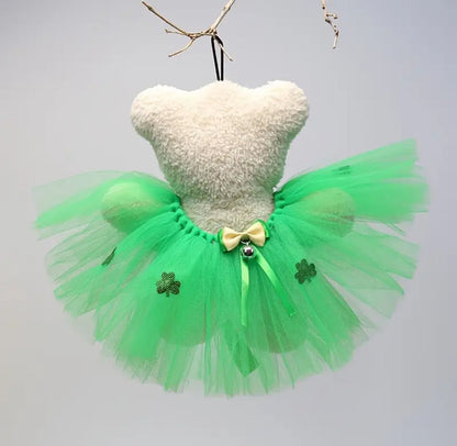 Saint Patrick's Day Dog Outfit - Festive Luxury Tutu and Bow for Stylish Dogs - Shopthatapp.ca