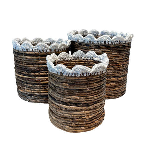 Banana Leaf Macrame Planter Basket for Stylish Home Decor - Shopthatapp.ca