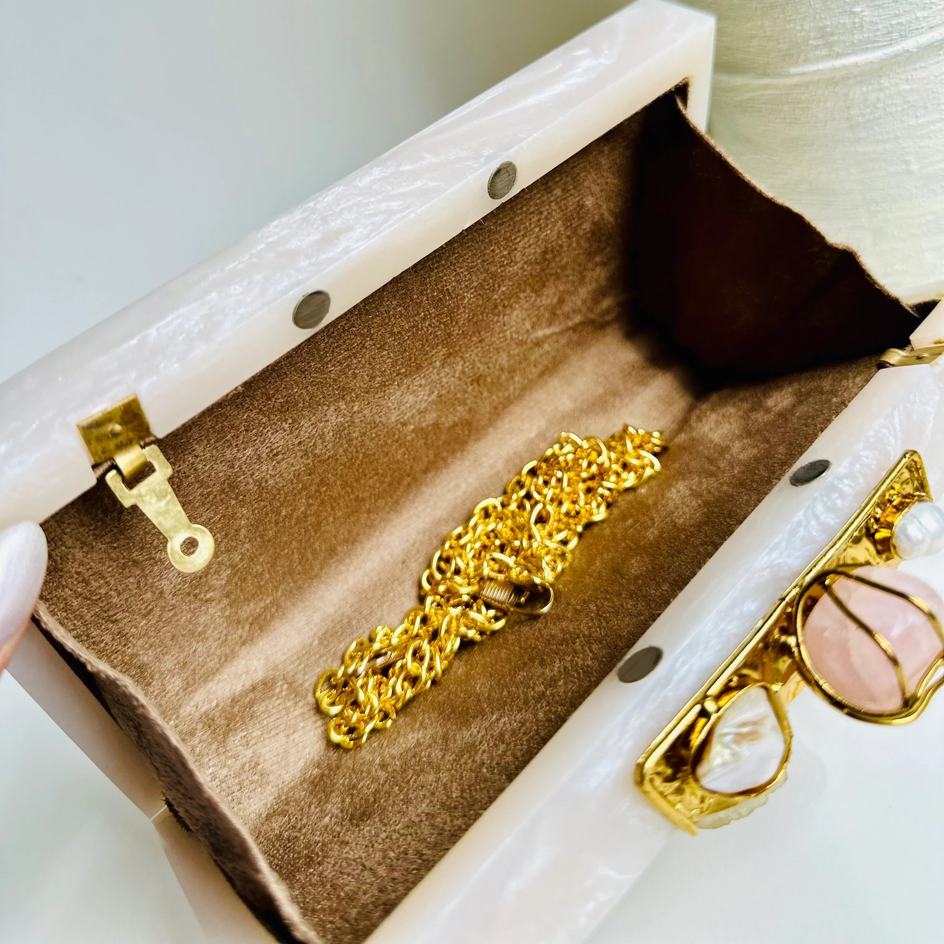 Handcrafted Resin Clutch: A Chic Statement Piece for Any Occasion