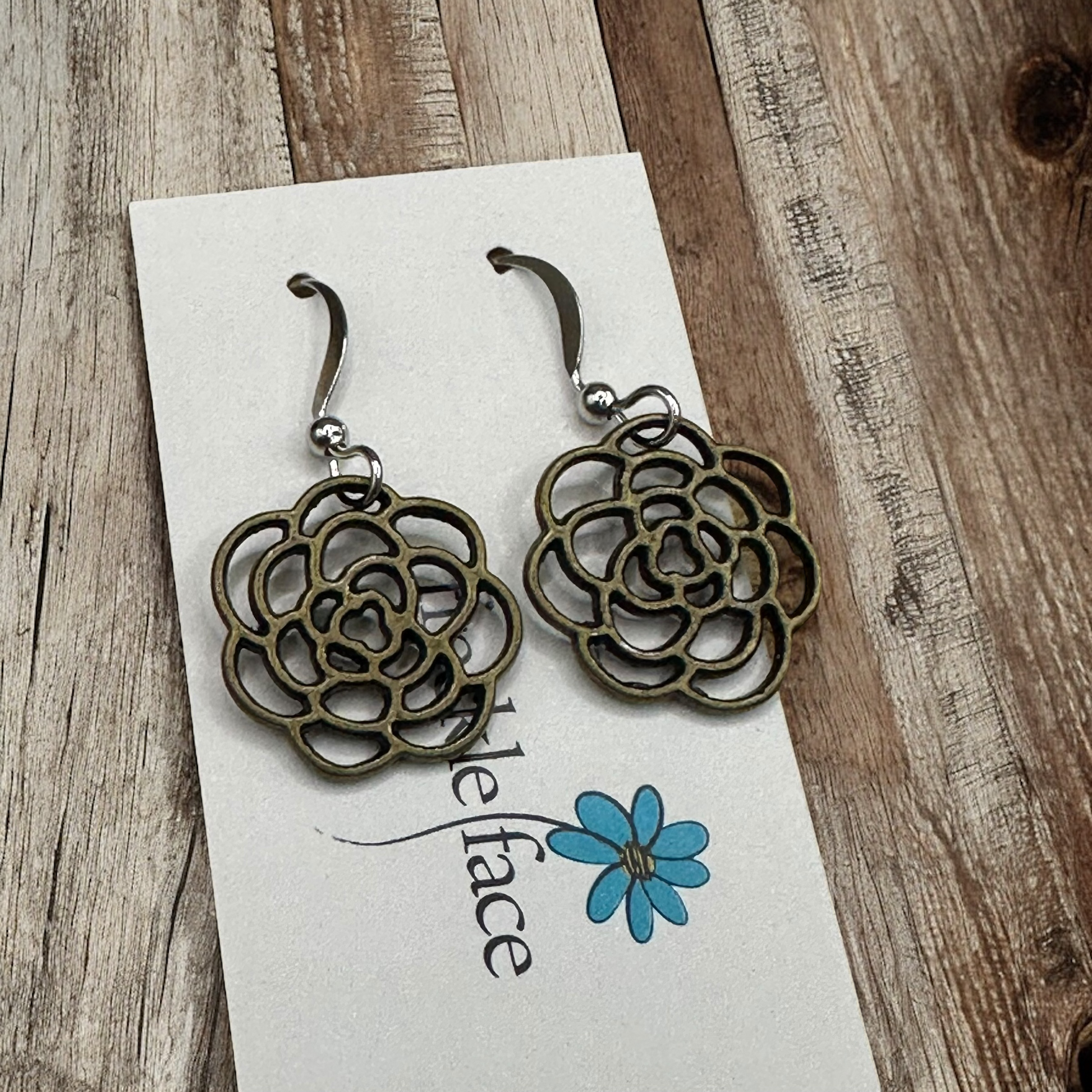 Rose Flower Earrings - Shopthatapp.ca