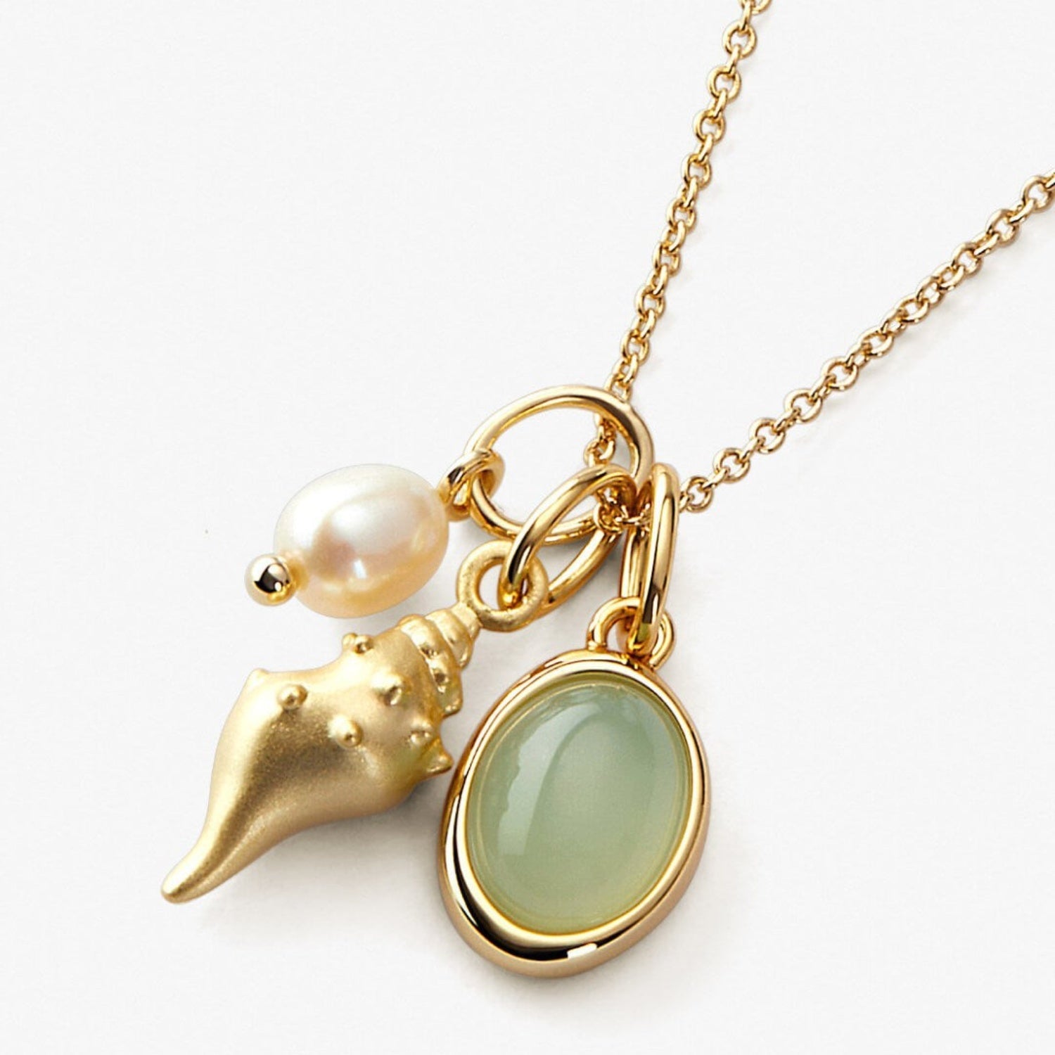 14K Gold-Plated Conch Pendant Necklace with Natural Crystal - Shopthatapp.ca