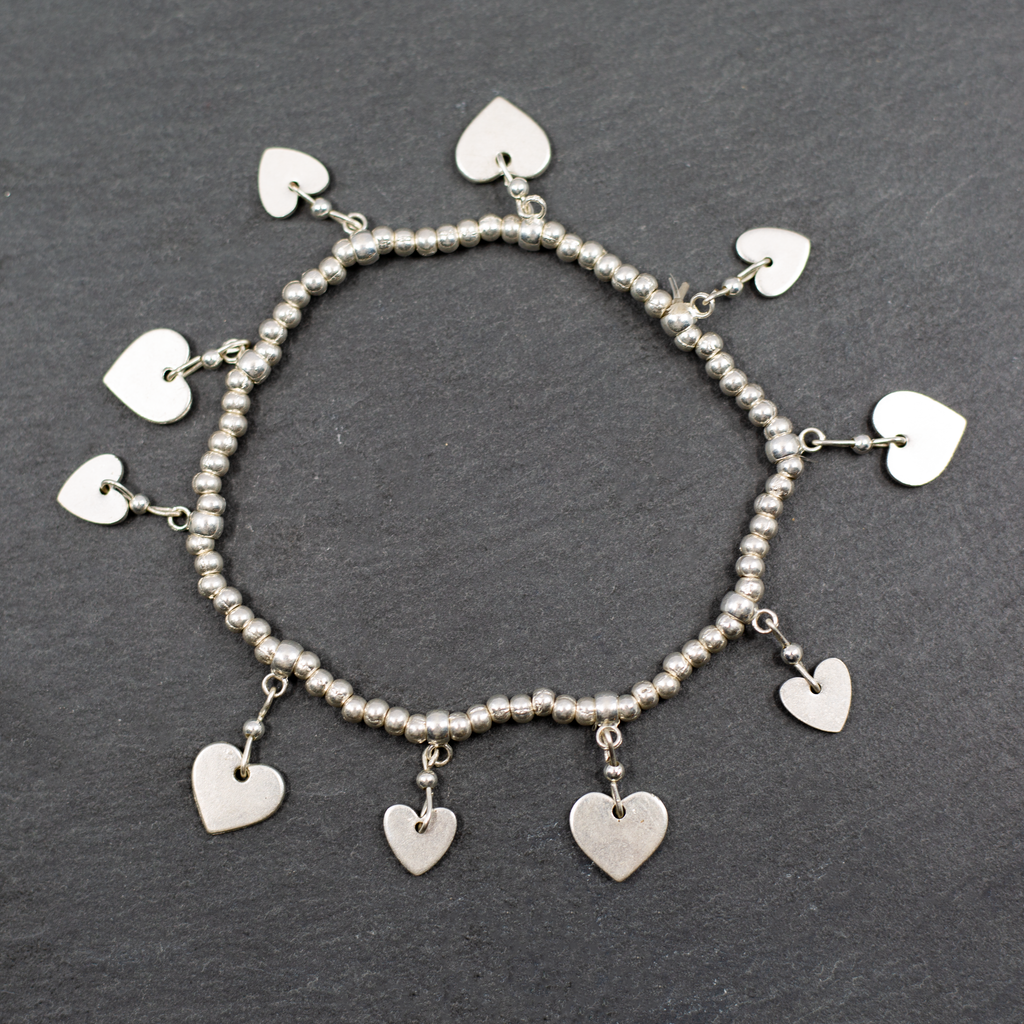 Silver Heart Charm Bracelet with Elasticated Design - Shopthatapp.ca