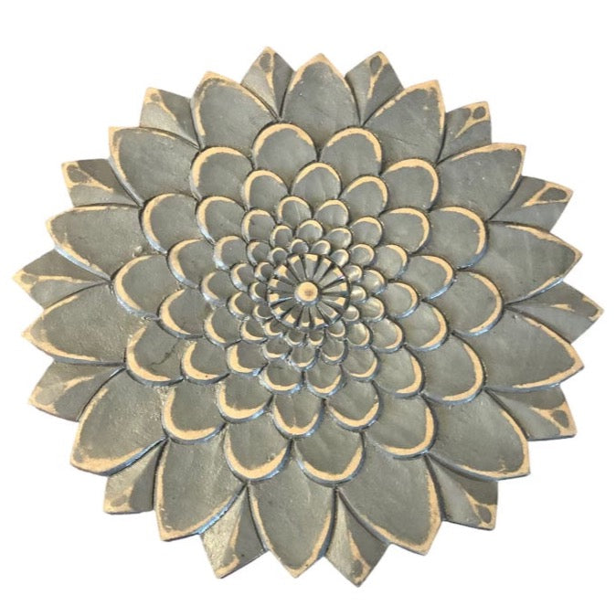Wooden Flower Carving - Shopthatapp.ca