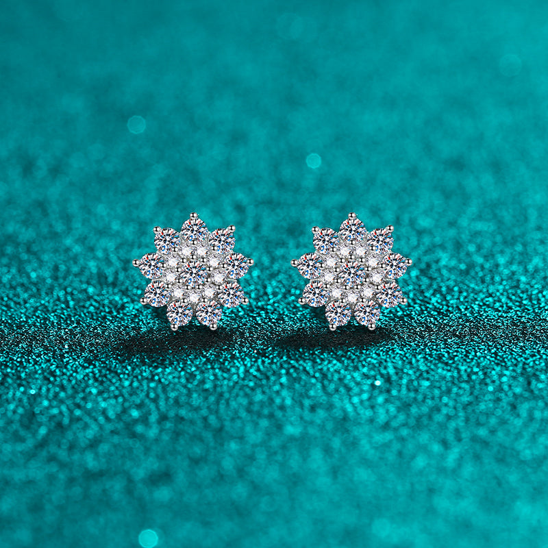 925 Sterling Silver Moissanite Earrings - Luxurious Zircon Stud Design - Shopthatapp.ca
