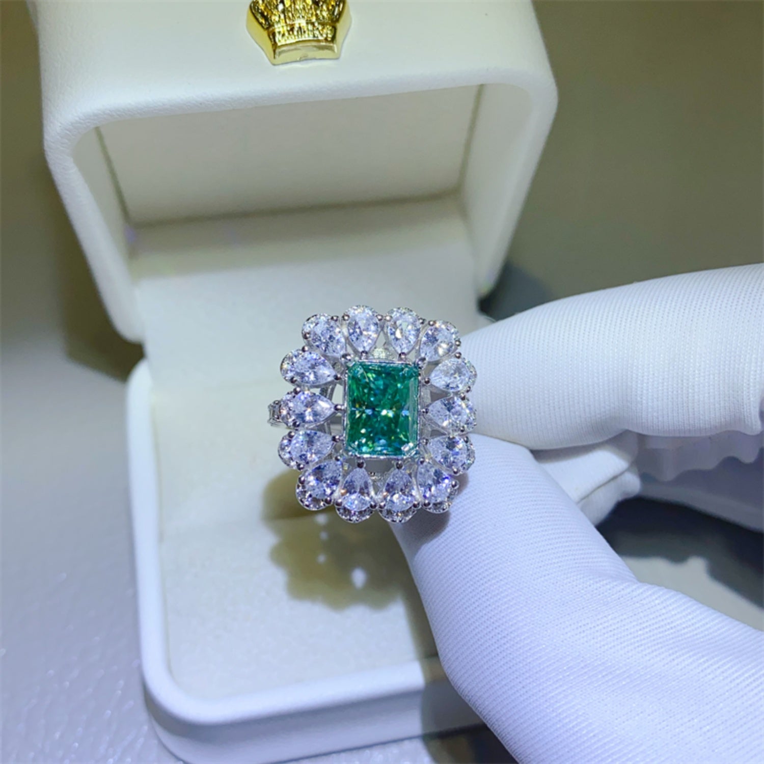 3 Carat Moissanite Ring in 925 Sterling Silver - Shopthatapp.ca