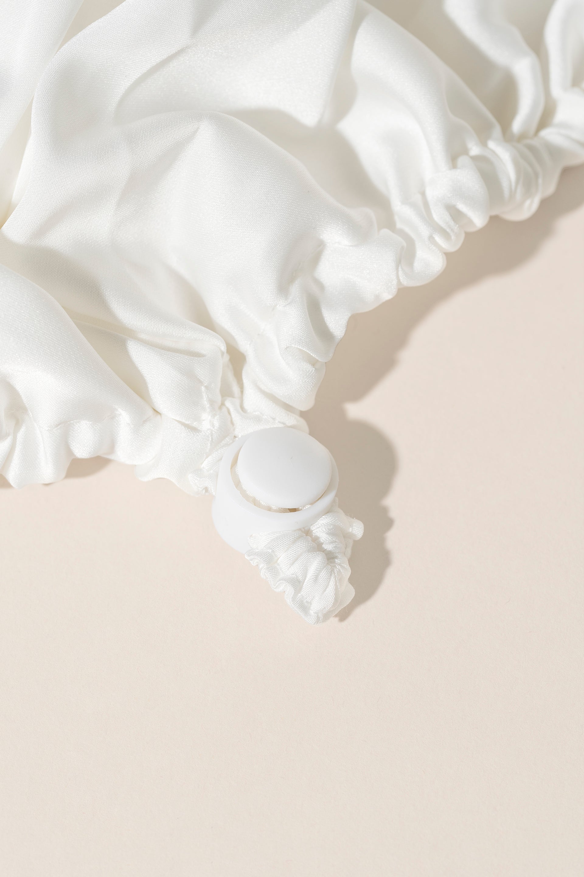 Satin Bonnet for Hair Care: Enhance Your Hair's Health and Shine - Shopthatapp.ca