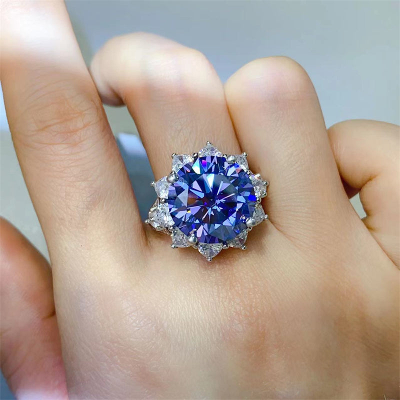 10 Carat Moissanite Ring in 925 Sterling Silver - Shopthatapp.ca