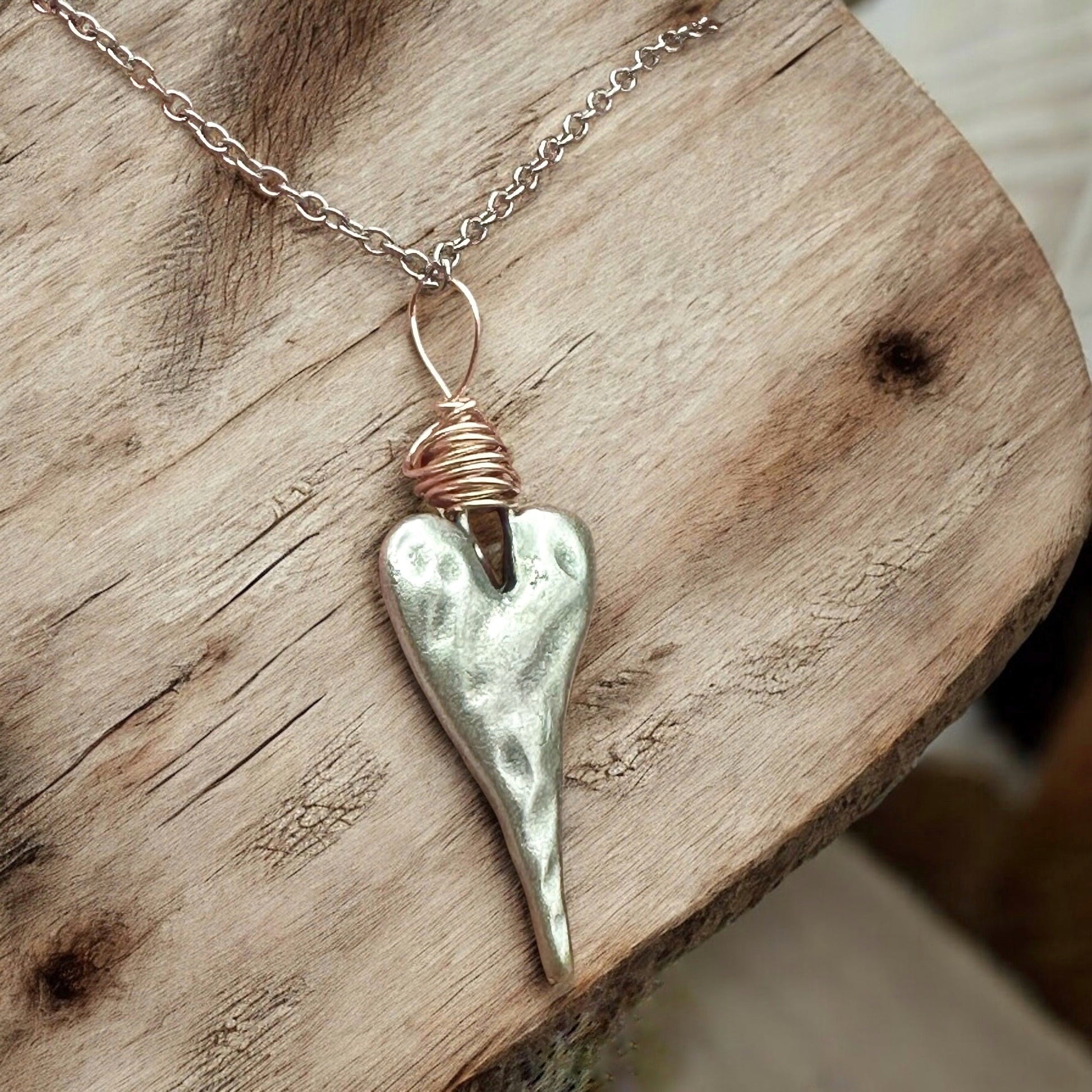 Wire Wrapped Heart Necklace - Shopthatapp.ca