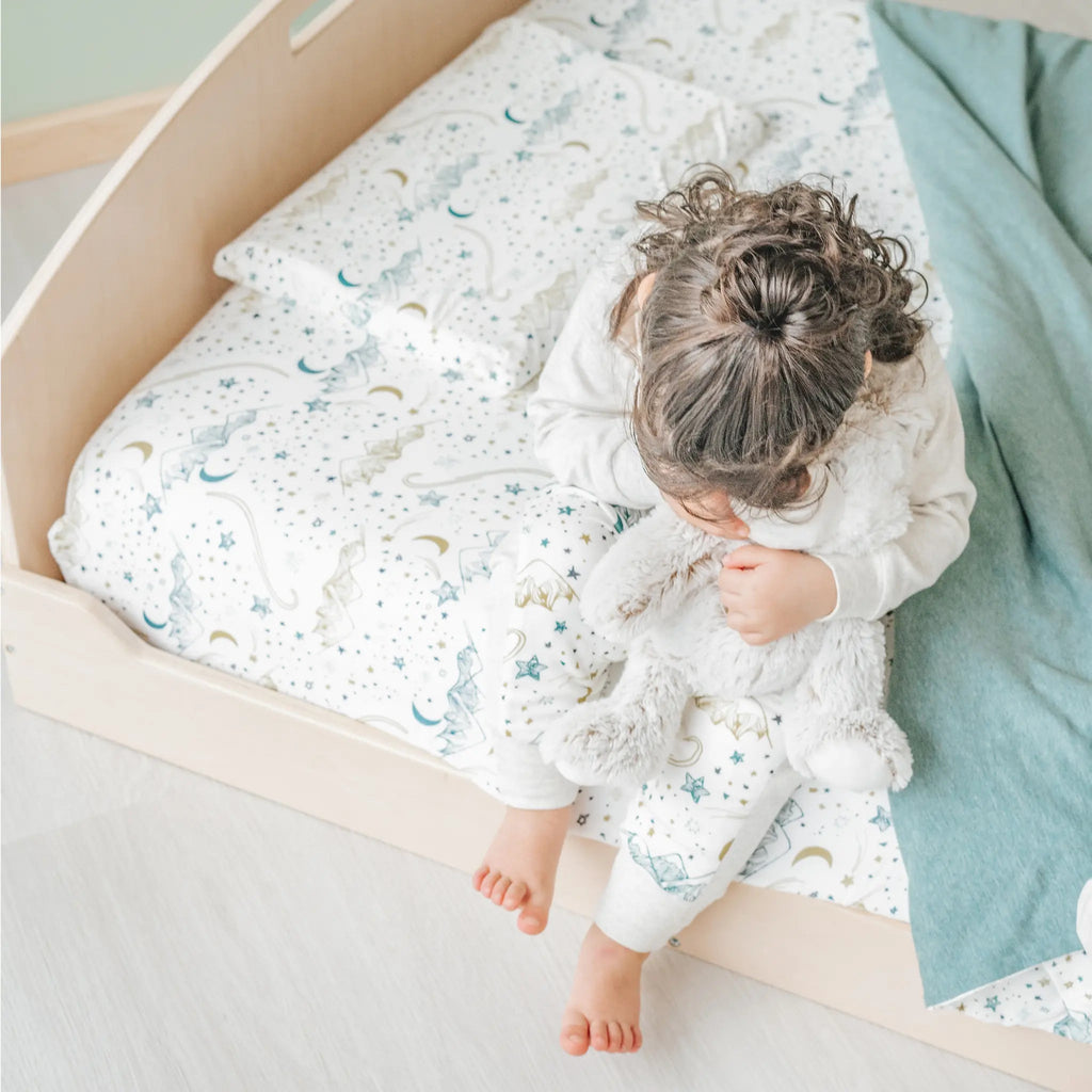 CHERRY TWIN Montessori Floor Bed with Shelves for Growing Kids - Shopthatapp.ca