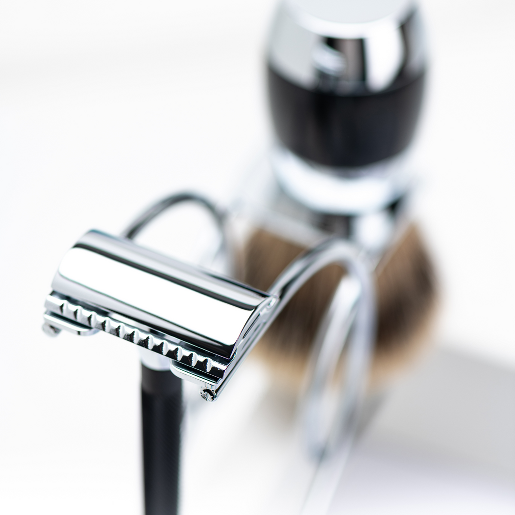 Merkur 3081 Shaving Set - 3pcs Twin Color Black with Bright Chrome Finish