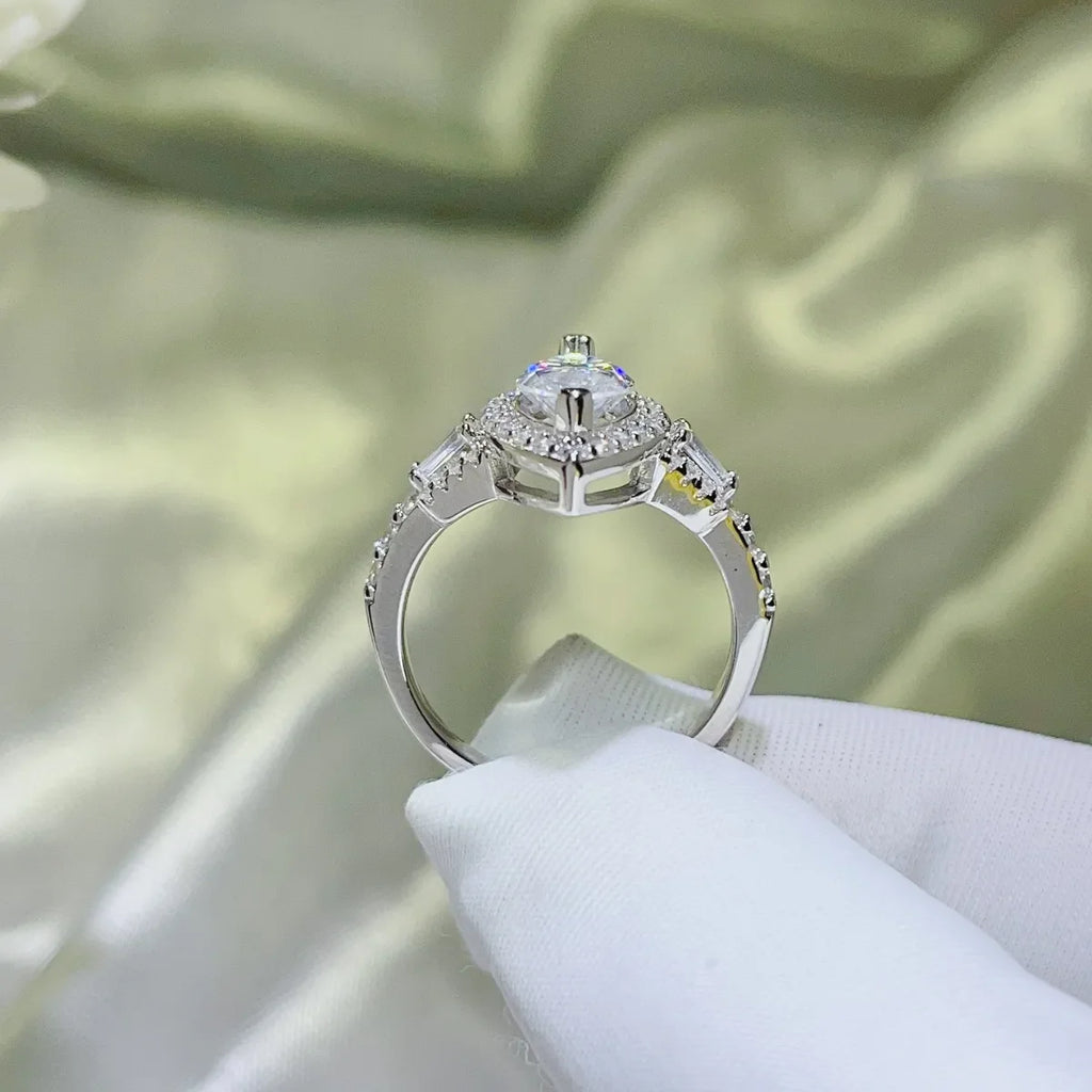 2 Carat Moissanite Ring in 925 Sterling Silver - Shopthatapp.ca