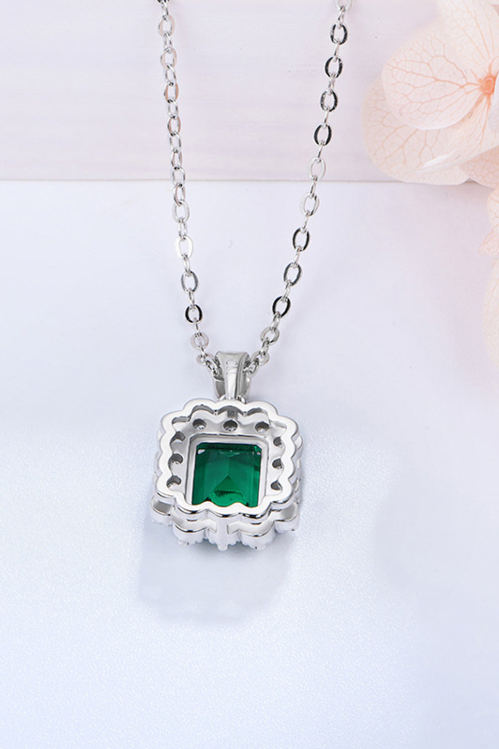 1.5 Carat Lab-Grown Emerald Pendant Necklace in 925 Sterling Silver - Shopthatapp.ca