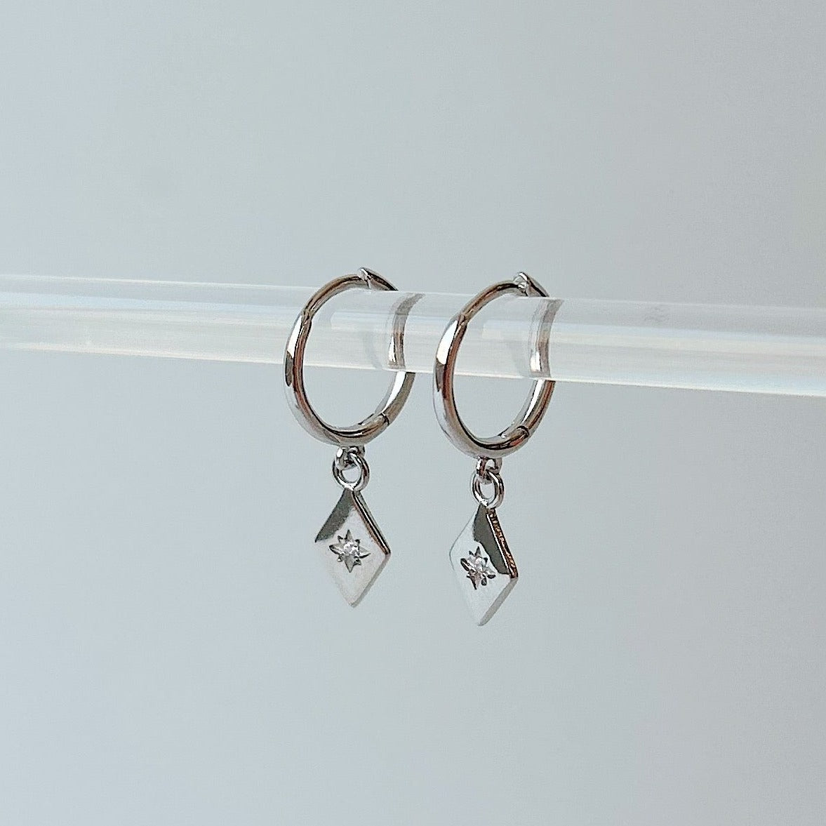 Loza - Www.Shopthatapp.ca