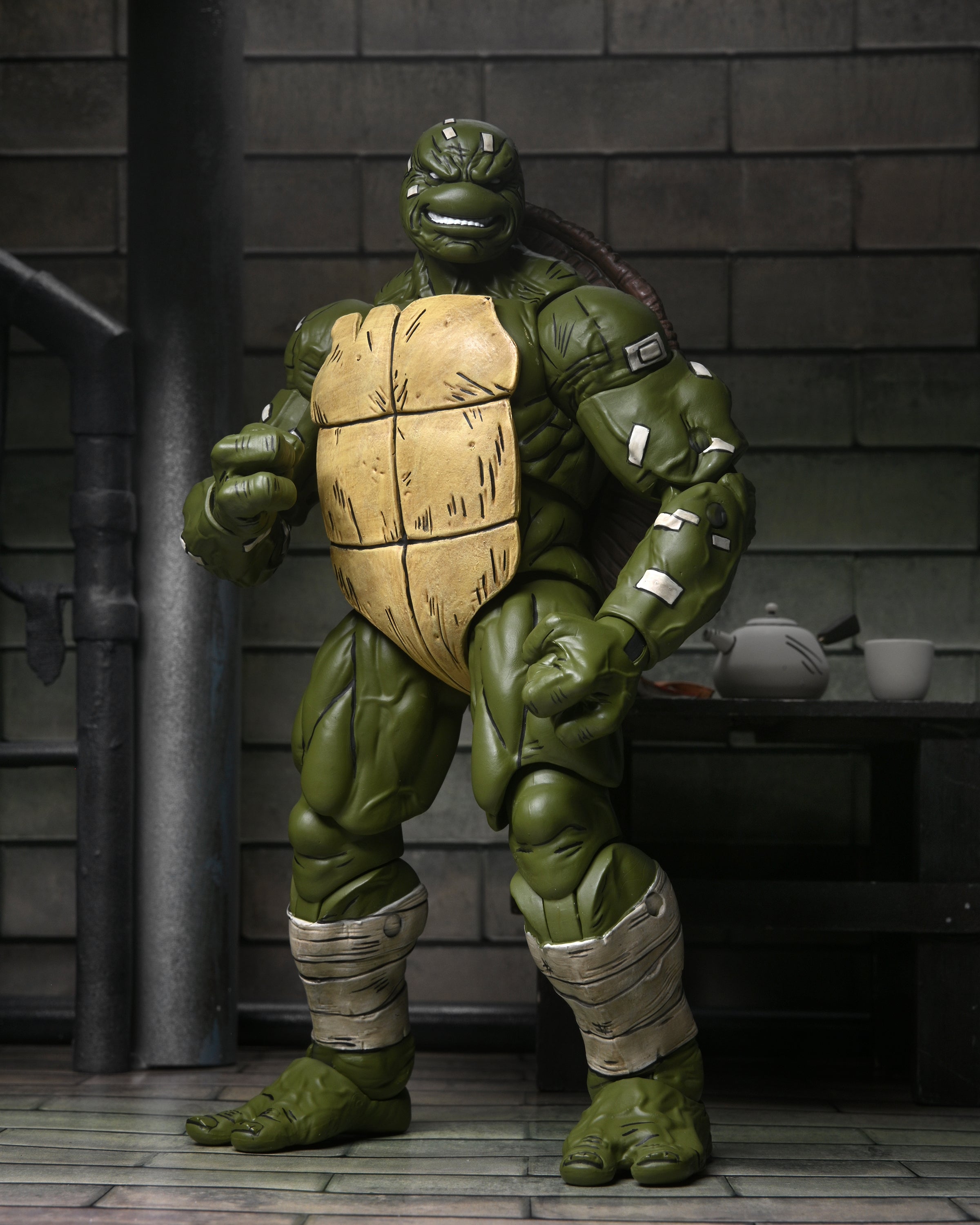 Teenage Mutant Ninja Turtles Battle Damaged Ronin - The Last Ronin - Www.Shopthatapp.ca