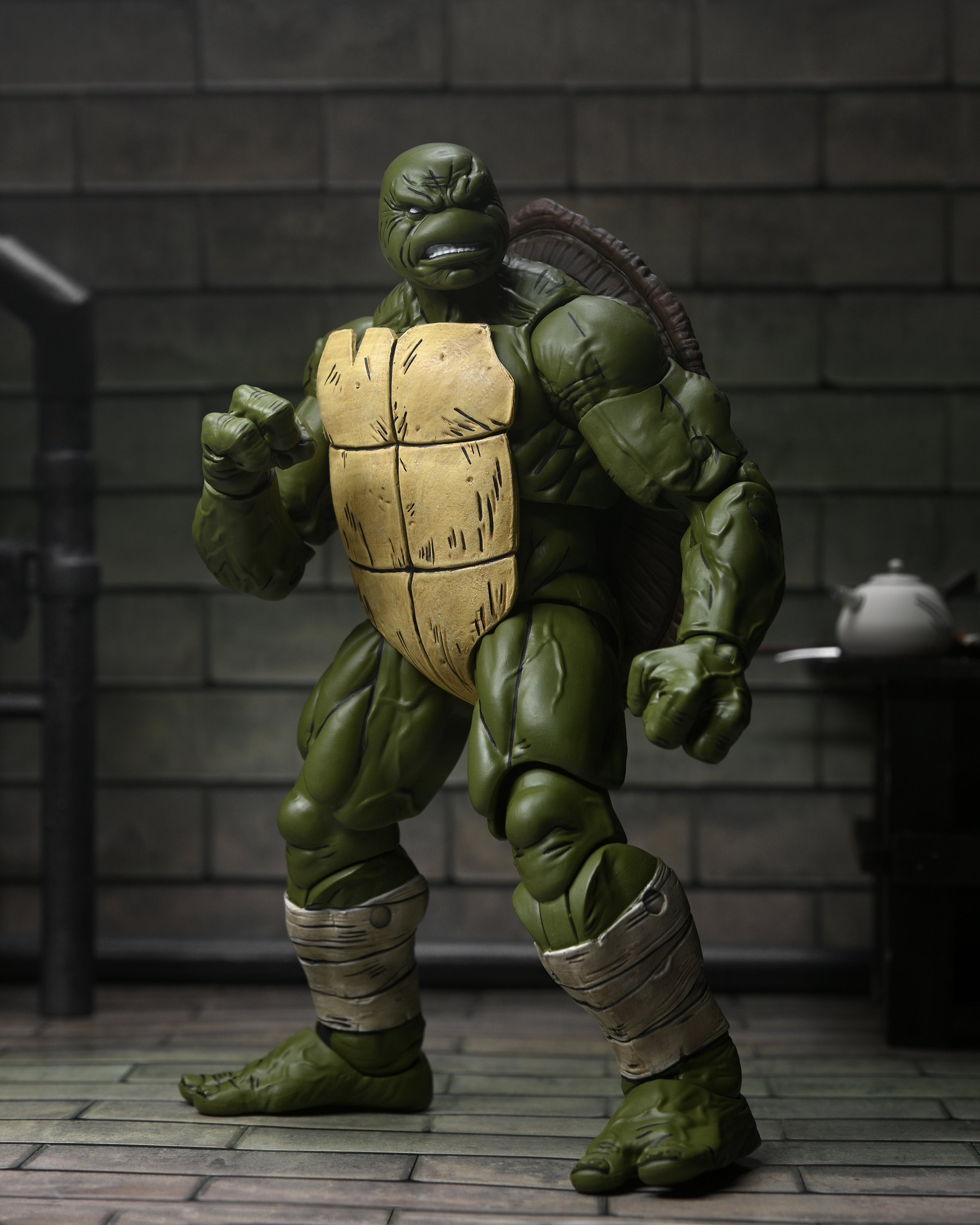 Teenage Mutant Ninja Turtles Battle Damaged Ronin - The Last Ronin - Www.Shopthatapp.ca