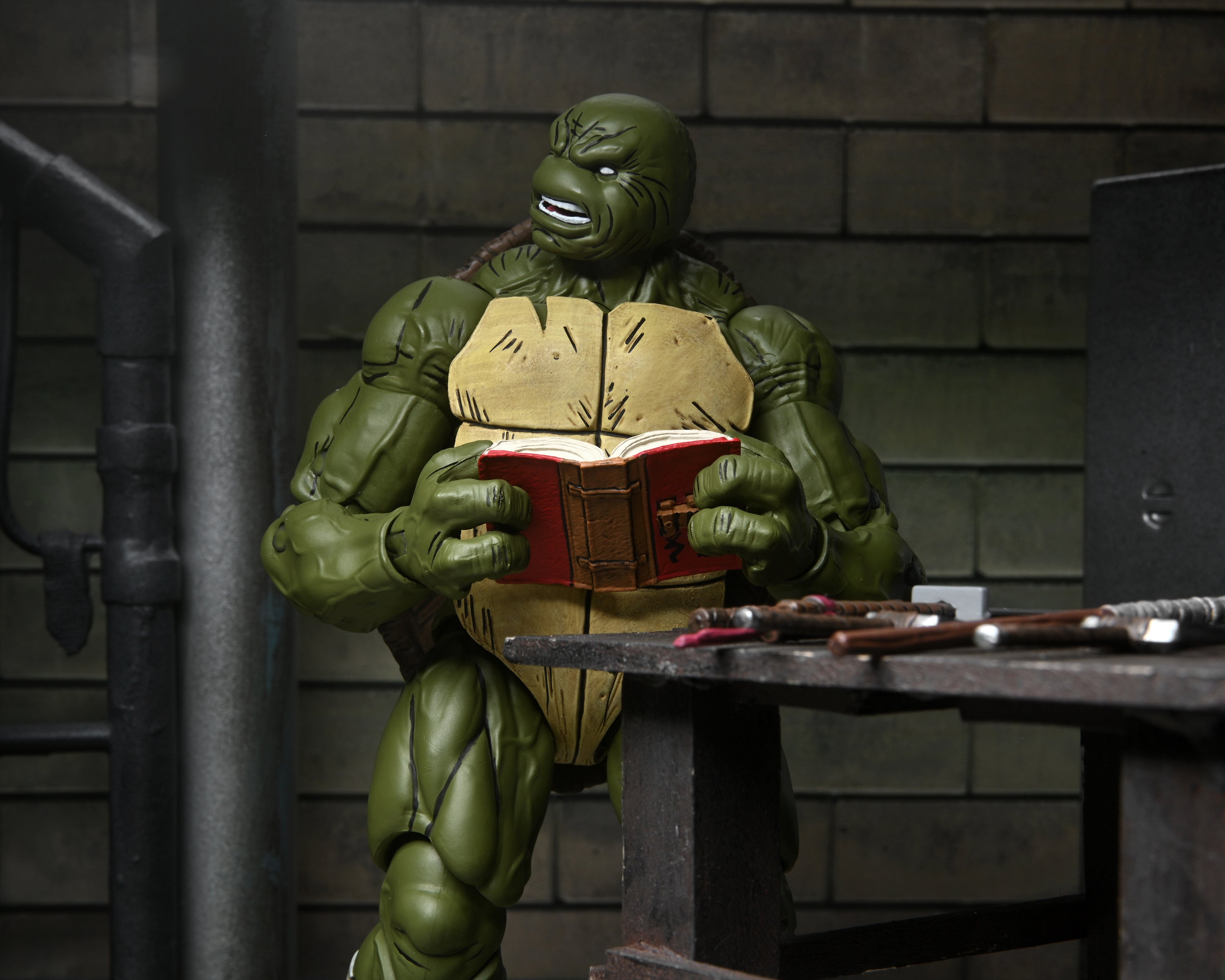 Teenage Mutant Ninja Turtles Battle Damaged Ronin - The Last Ronin - Www.Shopthatapp.ca