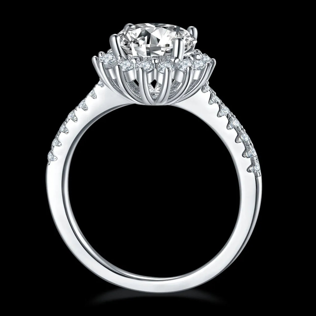 2 Carat Moissanite Silver Ring in 925 Sterling Silver - Shopthatapp.ca