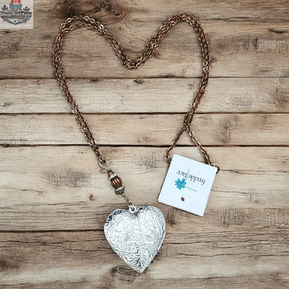 Heart Locket Necklace - Personalized Photo Keepsake Jewelry - Shopthatapp.ca