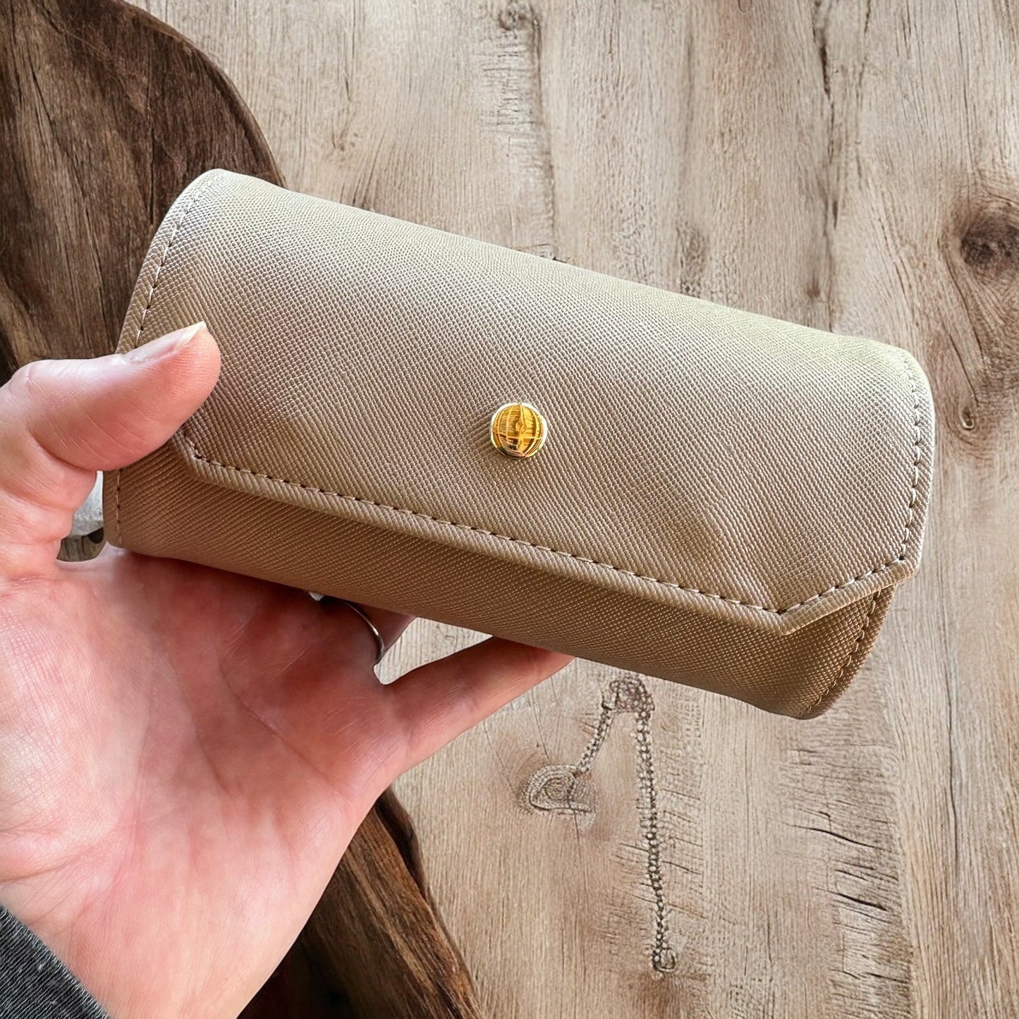 Travel Jewellery Case - Ultimate Organizer for Your Precious Accessories - Shopthatapp.ca