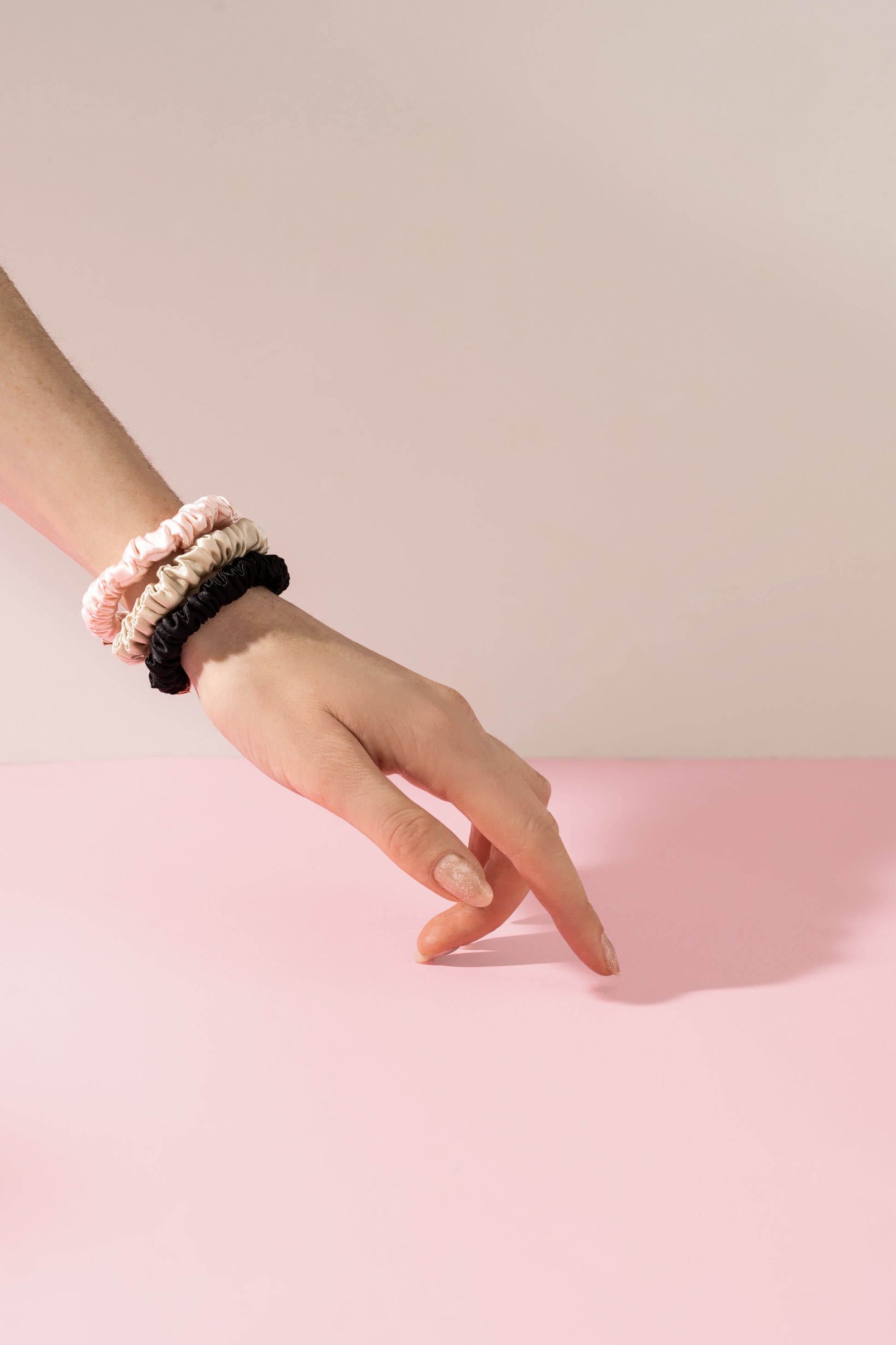 Slim Silk Scrunchie - Shopthatapp.ca