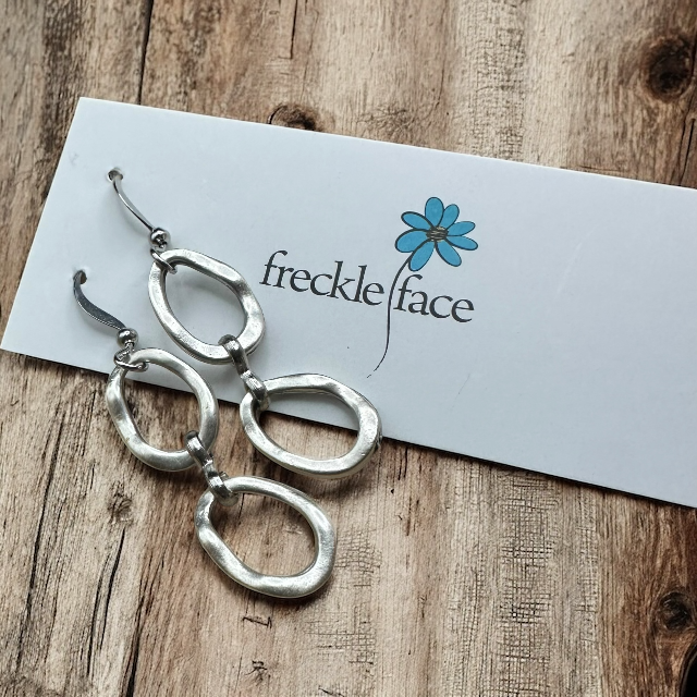 Wavy Hoop Drop Earrings – Matte Silver Asymmetrical Hoops, Hypoallergenic - Shopthatapp.ca