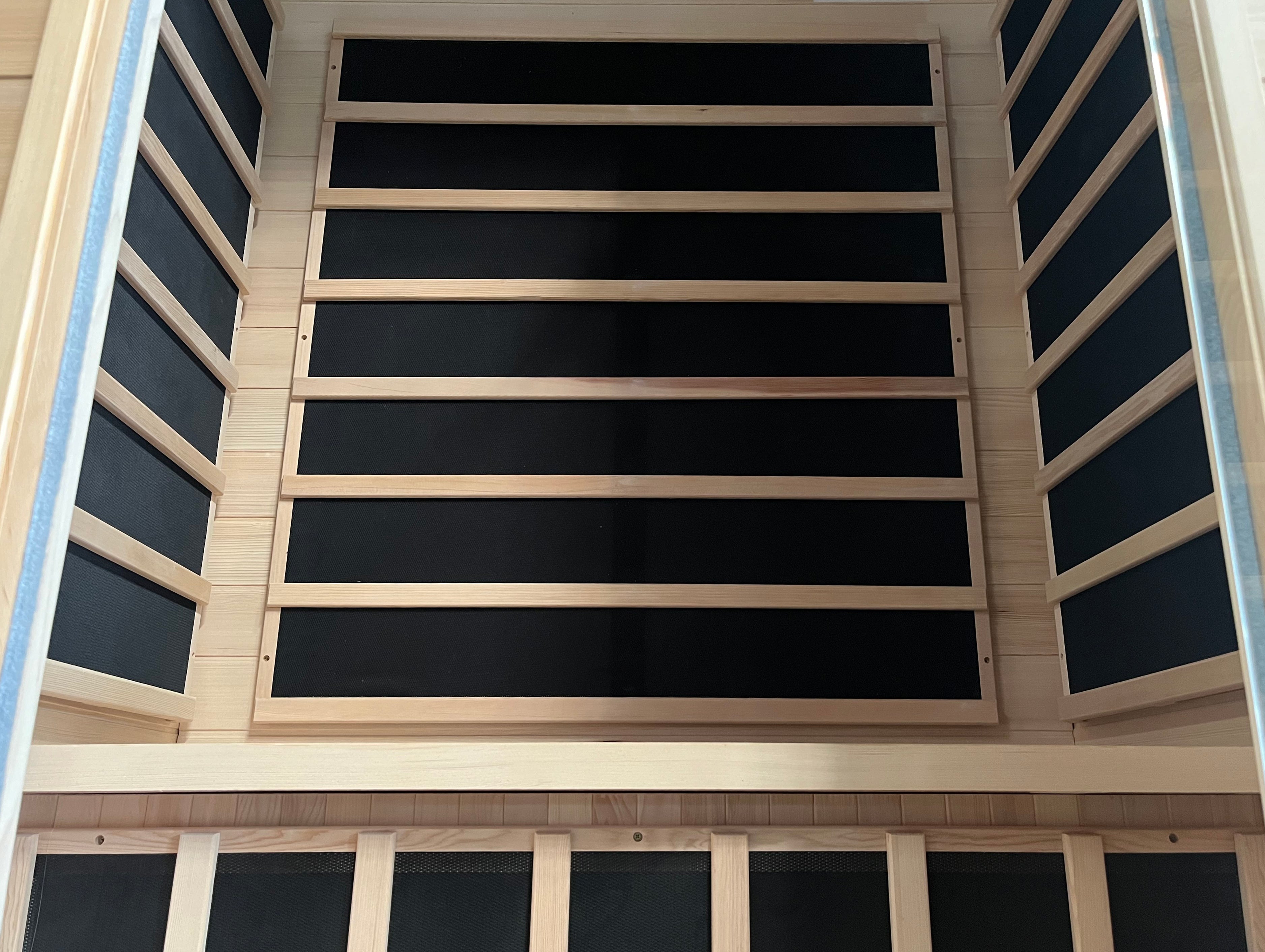 Blisspod | Vienna | Far Infrared Sauna Canadian Hemlock Very Low EMF Sauna, 4 Heaters – 2 Persons - Www.Shopthatapp.ca