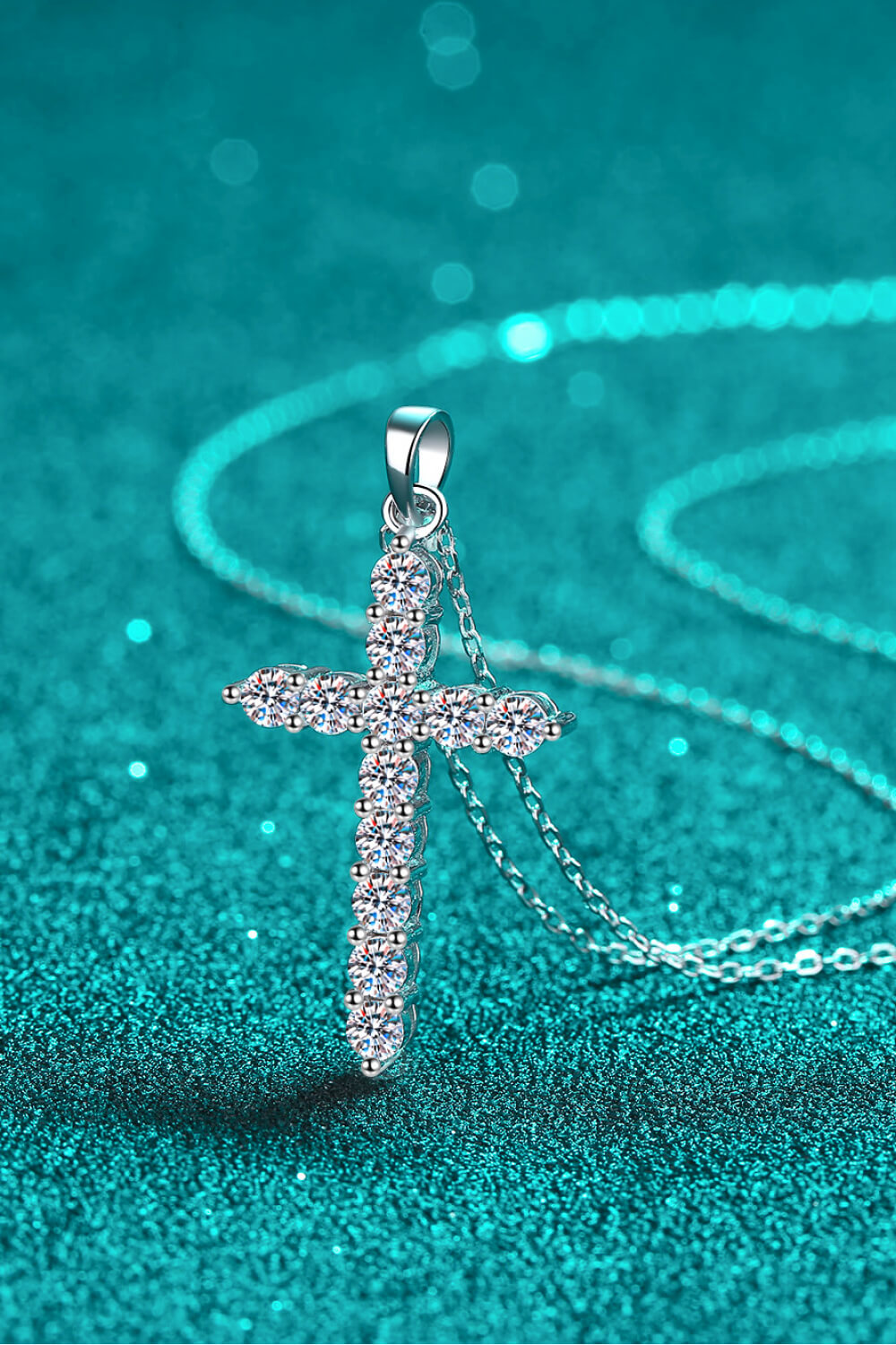 Adored 925 Sterling Silver Cross Necklace with Moissanite - Shopthatapp.ca