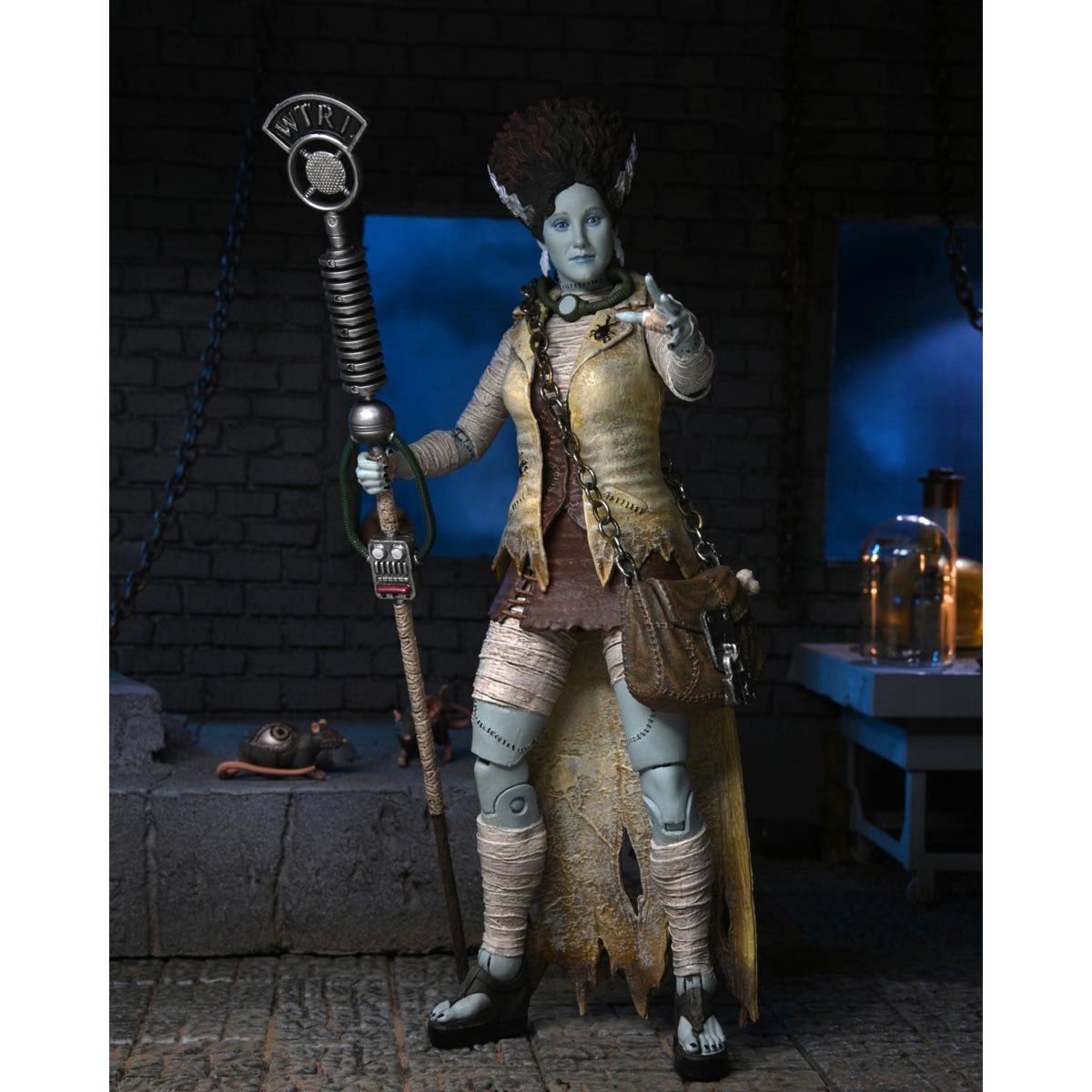 Neca - Ultimate April O Neil as Bride of Frankenstein - Judith Hoag - Www.Shopthatapp.ca